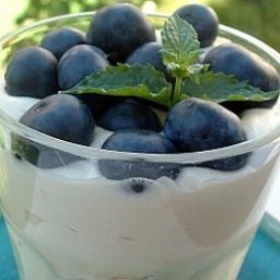 Zabaglione with Blueberries (Zabaglione Con Mirtilli)