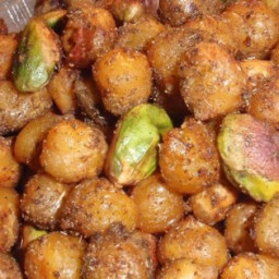 Zesty Garbanzo Beans with Pistachio Nuts Recipe