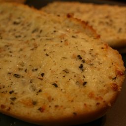 zesty-garlic-cheese-bread-4.jpg