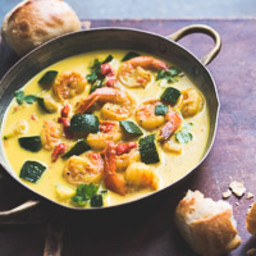 Zucchini and Shrimp Coconut Curry