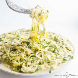 Zucchini Noodles Recipe with Healthy Alfredo Sauce (Zucchini Alfredo)