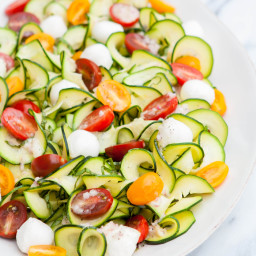 zucchini-tomato-basil-salad-with-lemon-basil-vinaigrette-1678025.jpg
