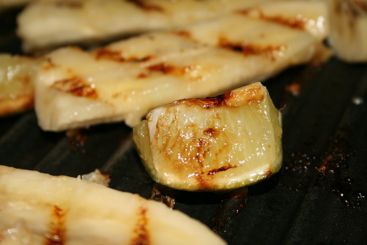 Grilled Bananas with Coconut Cream