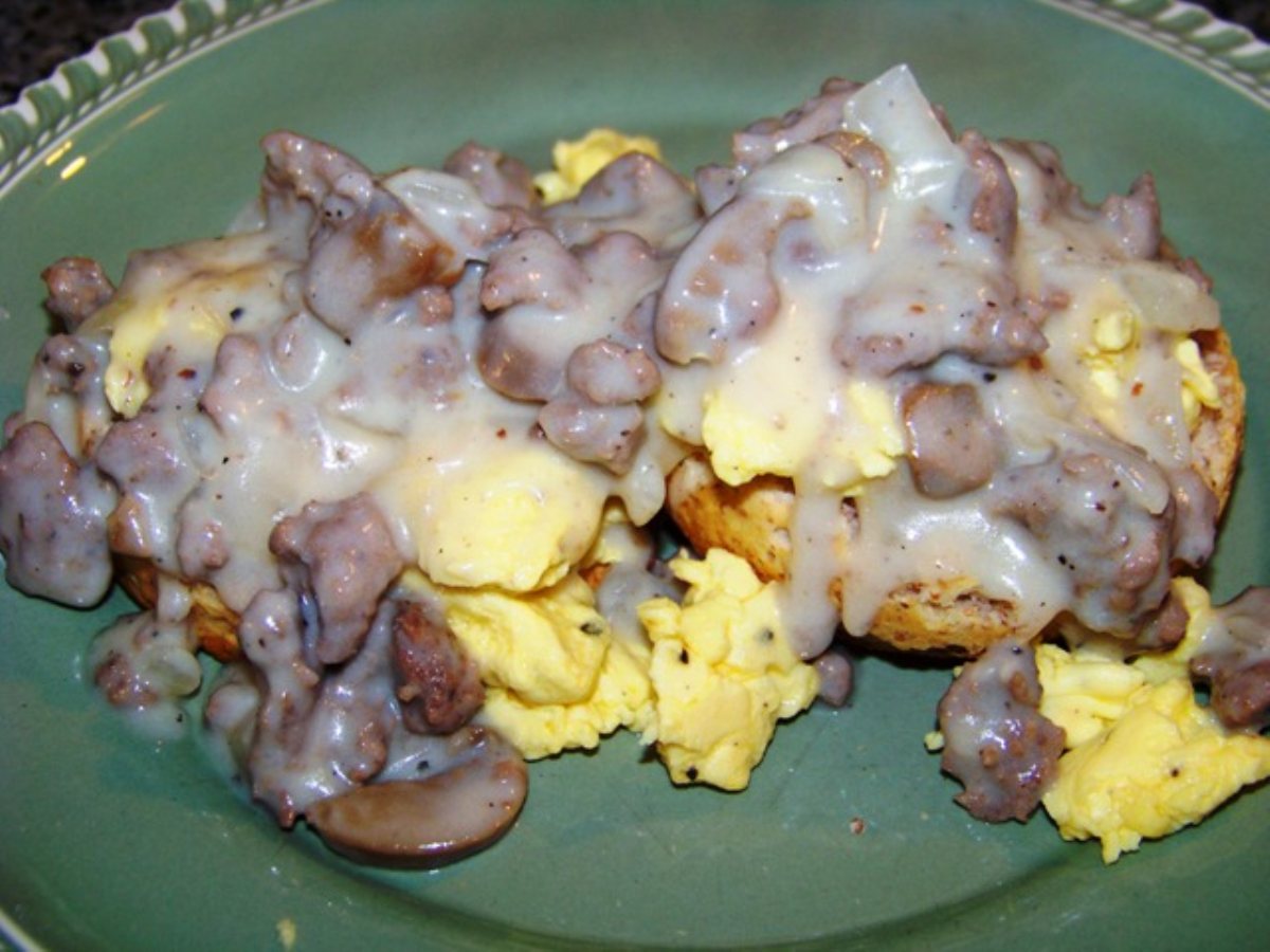 Healthy Biscuits and Gravy