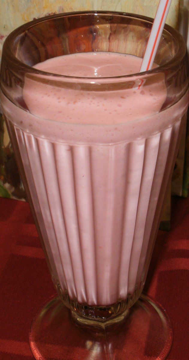 Peach Melba Smoothie (Low Carb)