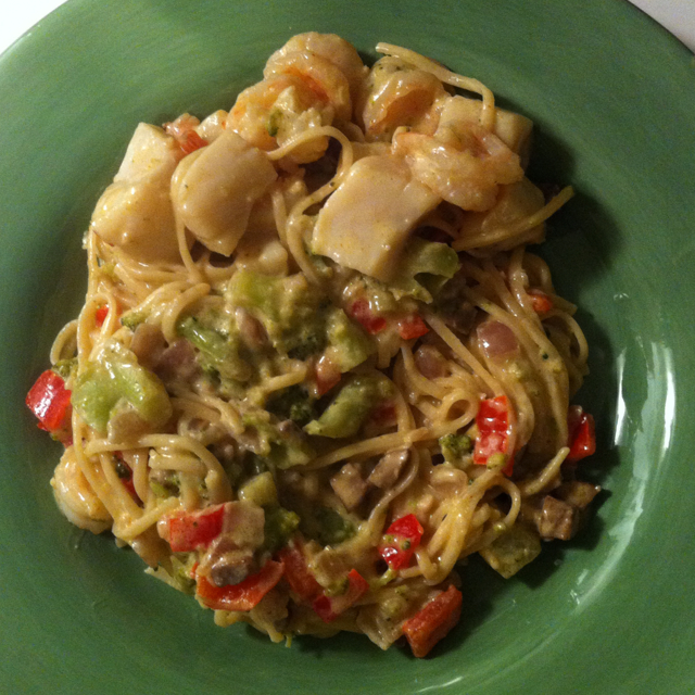 Spicy Shrimp & Scallop Alfredo