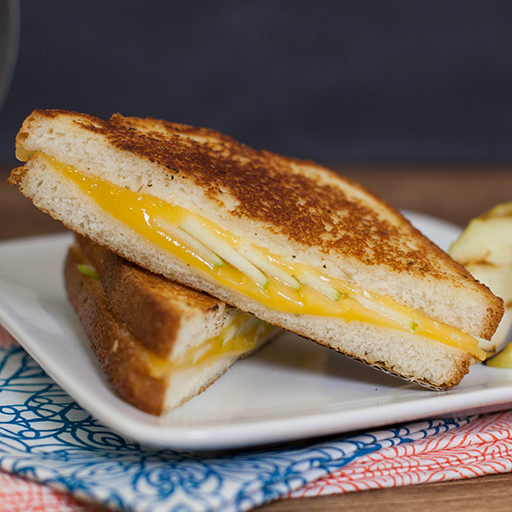 Grilled Gouda & Apple Sandwich