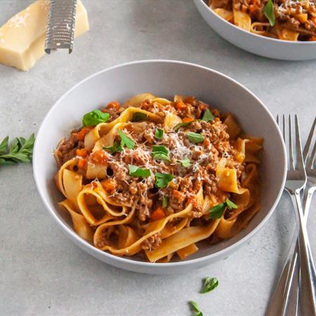 Tips for the Best Authentic Italian Bolognese Sauce | BigOven