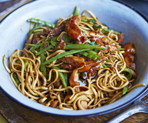 Subgum Chow Mein