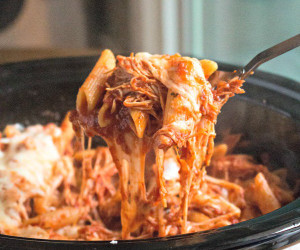 Slow Cooker Chicken Parmesan Pasta