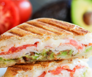 https://bigoven-res.cloudinary.com/image/upload/w_300,c_fill,h_250/turkey-bacon-and-avocado-panini-1833731.png