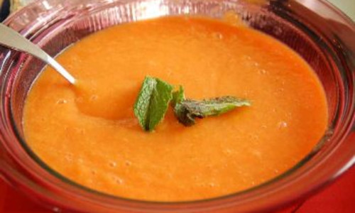 Chilled Creamy Carrot Soup