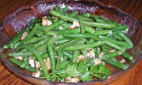 Green Beans with Walnuts and Walnut Oil