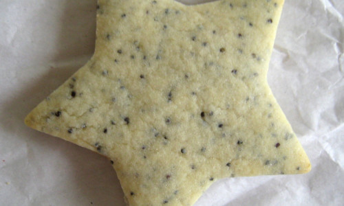 Sugar Cookie with Poppy Seeds